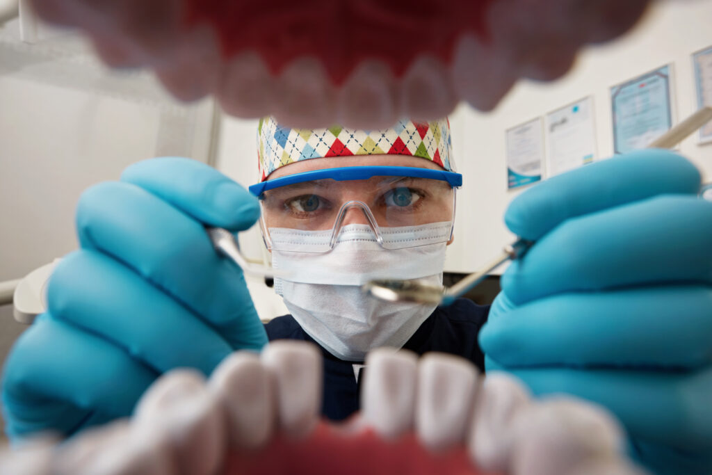 Choosing the Best Dental Clinic for Root Canal Treatment in Panvel